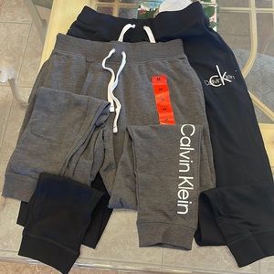 Set of 2 joggers size M woman